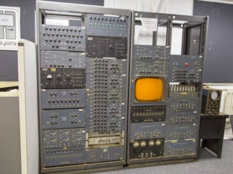 Vintage computers 600x400 1