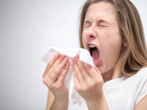 1030 cough sneeze healthy sick 1030x579 1