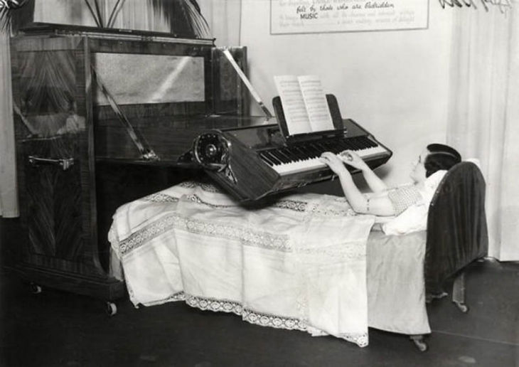 Piano That Can Be Played While Lying In Bed