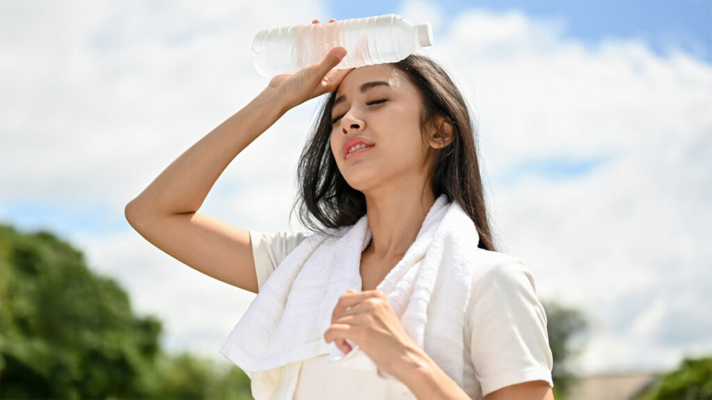 what to wear in hot weather 1024x576 1