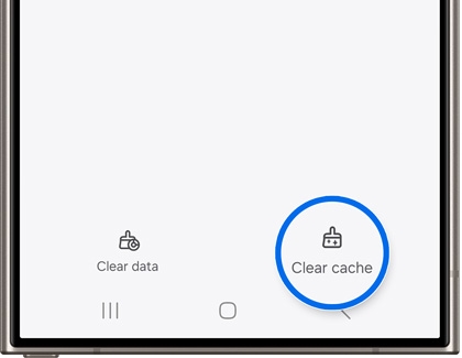 Android Auto Keeps Disconnecting? How to Fix USB and Wireless Dropouts 4 Samsung support screenshot highlights the Clear cache control beside Clear data in a Galaxy app-storage screen